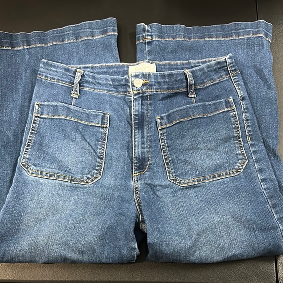 37.  Jessica Simpson Blue Ankle & Cropped Jeans - Picture 1 of 8